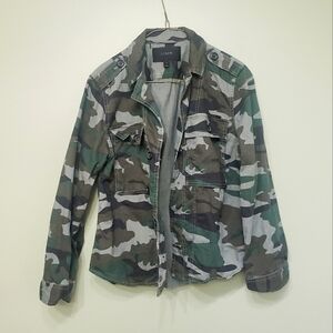 J Crew Camo Jacket Size Medium